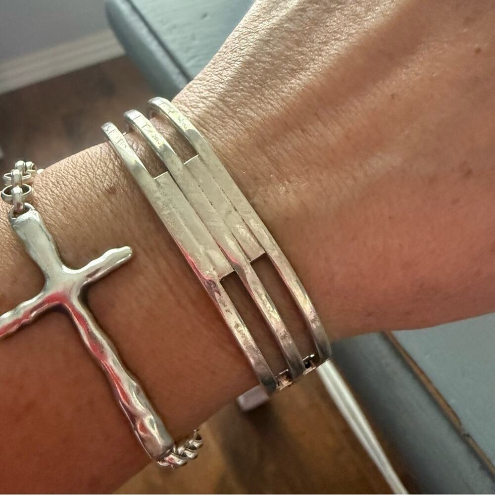 Taxco Mexico Hinged Bangle Bracelet